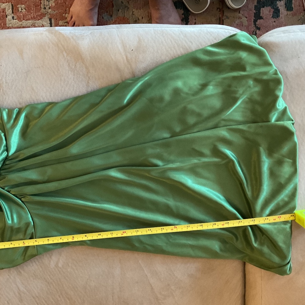 Very cute short evening dress - Picture 3 of 5